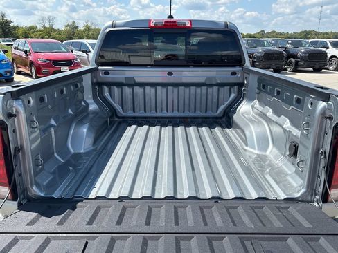 Used 2026 Chevrolet Colorado Z71 AWD/4WD image 31