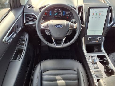 Used 2024 Ford Edge SEL w/ Convenience Package AWD/4WD image 13