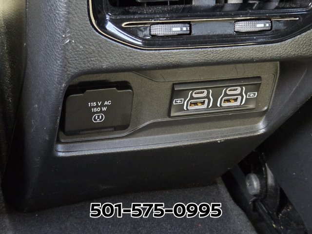 Used 2023 Jeep Grand Cherokee Altitude AWD/4WD image 13
