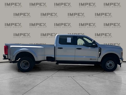 Used 2024 Ford F350 XLT w/ Snow Plow/Camper Package AWD/4WD image 6