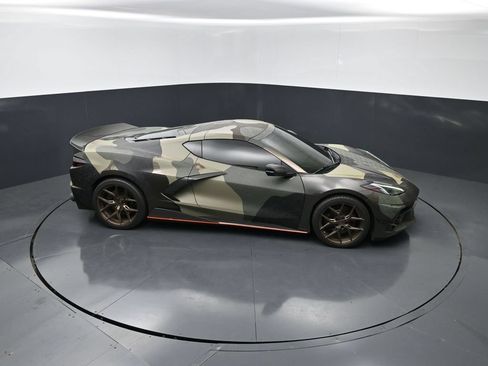 Used 2021 Chevrolet Corvette Stingray Preferred Cpe w/ Z51 Performance Package RWD image 23