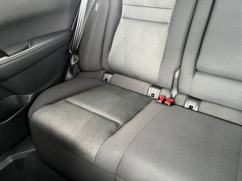 Used 2025 Nissan Rogue SV FWD image 41