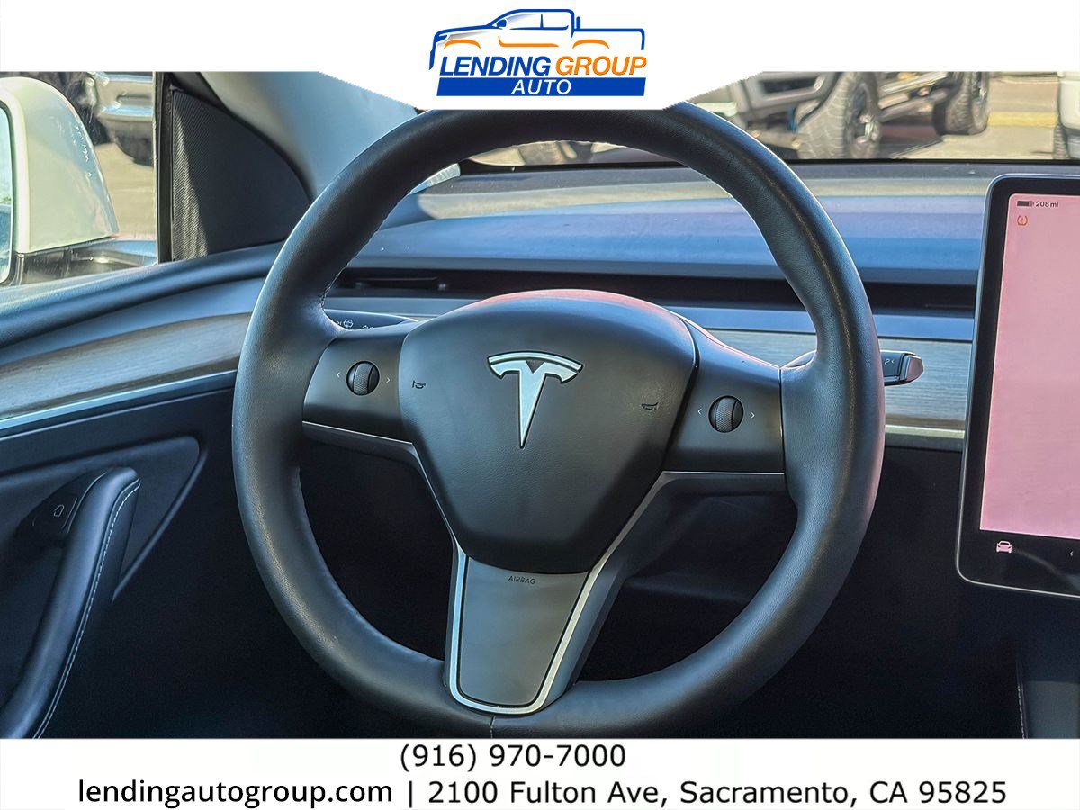 Used 2023 Tesla Model Y Long Range AWD/4WD image 13