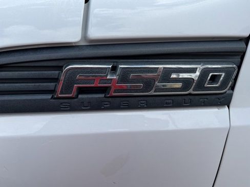 Used 2015 Ford F550 4x4 Crew Cab Super Duty image 8