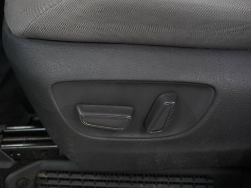 Used 2021 Toyota Sienna LE AWD/4WD image 23