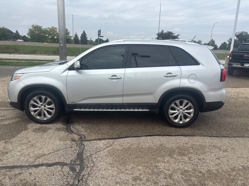 Used 2014 Kia Sorento EX w/ EX V6 Touring Package AWD/4WD image 8