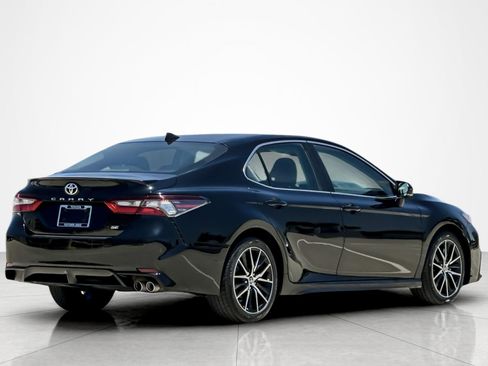 Certified 2022 Toyota Camry SE FWD image 5