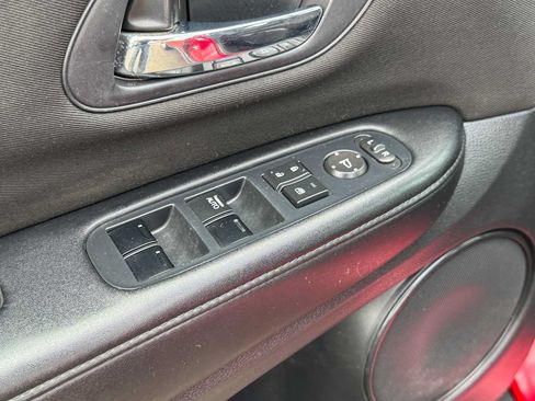 Used 2016 Honda HR-V LX image 15