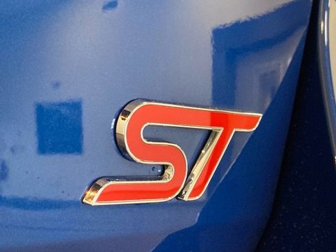 Certified 2023 Ford Explorer ST w/ Equipment Group 401A image 7