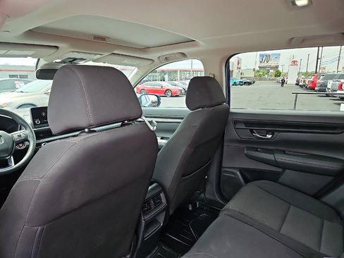 Used 2023 Honda CR-V EX image 9