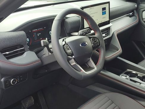New 2026 Ford Explorer ST-Line AWD/4WD image 9