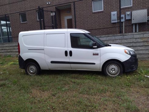 Used 2018 RAM ProMaster City Tradesman FWD image 2