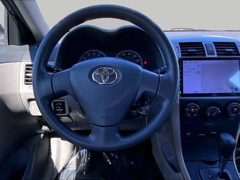 Used 2009 Toyota Corolla LE FWD image 5