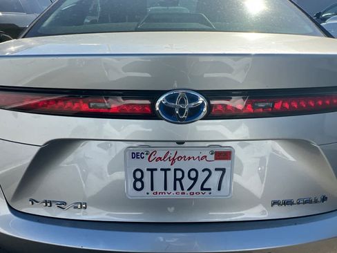 Used 2020 Toyota Mirai FWD image 19
