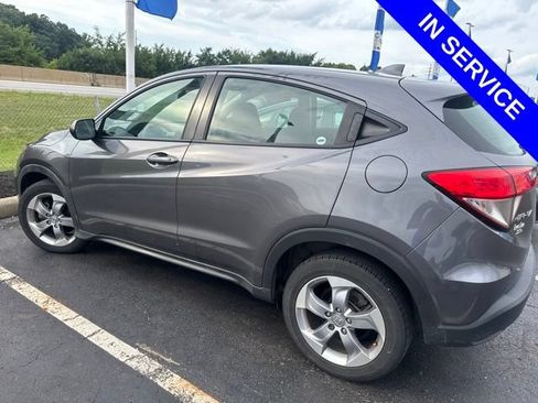Used 2019 Honda HR-V LX image 5