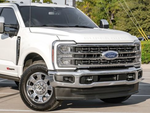 Used 2023 Ford F250 King Ranch w/ Chrome Package image 7