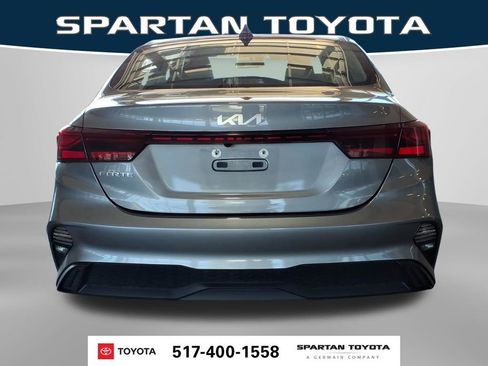 Used 2024 Kia Forte LXS FWD image 7