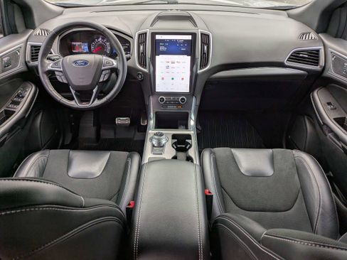 Used 2023 Ford Edge ST image 16