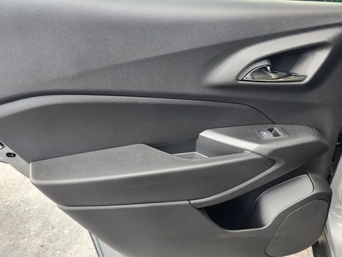 New 2026 Chevrolet Trax RS w/ Driver Confidence Package FWD image 16