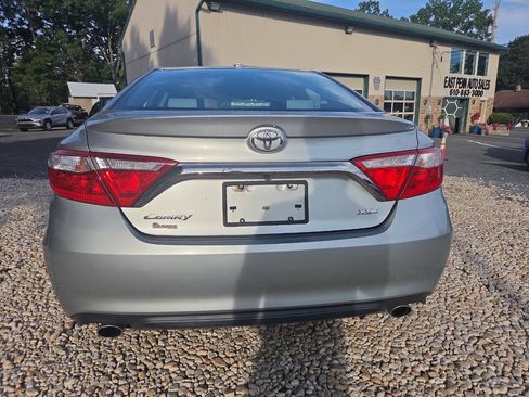 Used 2015 Toyota Camry XSE FWD image 5