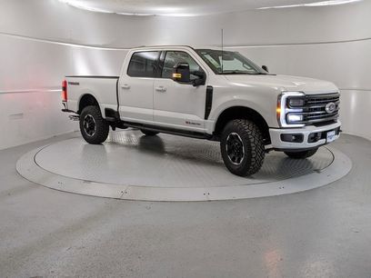 New 2025 Ford F250 Platinum w/ Tremor Off-Road Package
