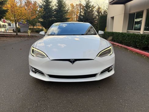 Used 2020 Tesla Model S Performance image 8