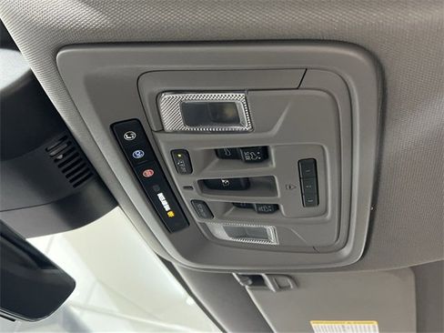 Used 2024 GMC Sierra 1500 Denali w/ Denali Reserve Package image 24