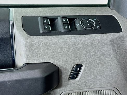 Used 2017 Ford F250 XLT w/ Snow Plow Prep Package image 20