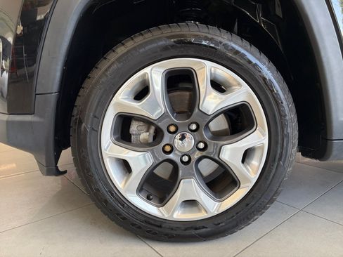 Used 2017 Jeep Compass Limited w/ Safe & Security Group AWD/4WD image 9