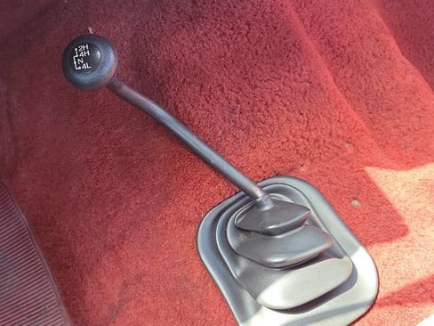Used 1987 Ford F250 4x4 Regular Cab image 28