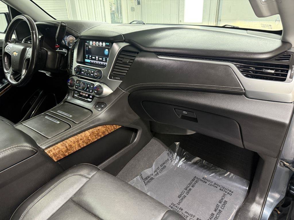 Used 2020 Chevrolet Suburban Premier AWD/4WD image 49