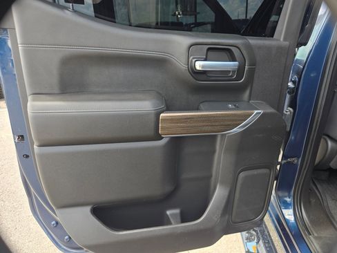 Used 2021 Chevrolet Silverado 1500 LT Trail Boss w/ Bed Protection Package AWD/4WD image 14