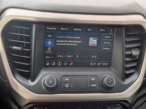 Certified 2023 GMC Acadia Denali w/ Denali Technology Package image 26