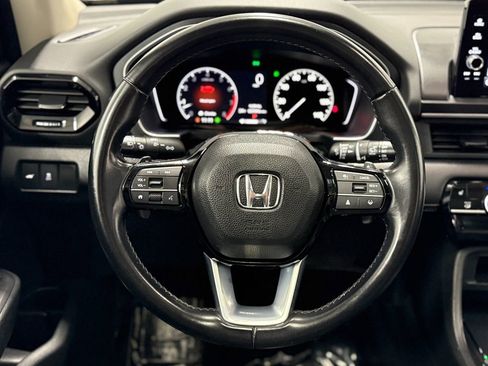 Used 2024 Honda Pilot Touring image 17