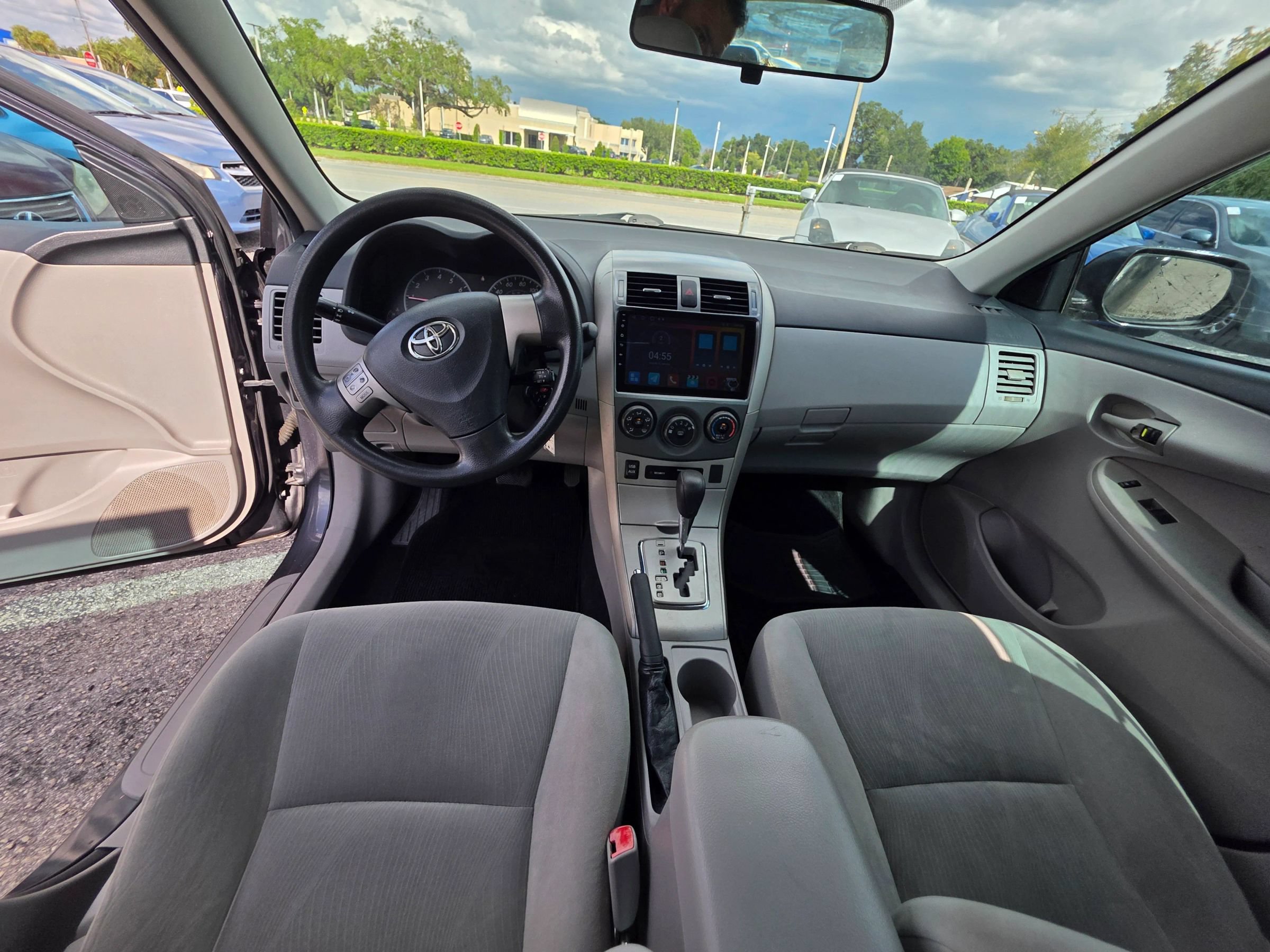 Used 2013 Toyota Corolla LE FWD image 15
