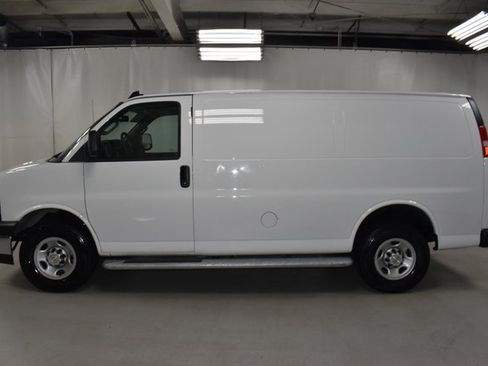Used 2024 Chevrolet Express 2500 w/ Driver Convenience Package image 8