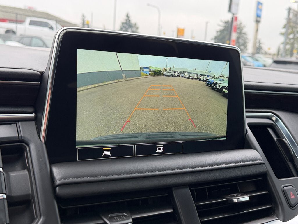 Used 2021 Chevrolet Suburban Z71 w/ Rear Media and Nav Package AWD/4WD image 18