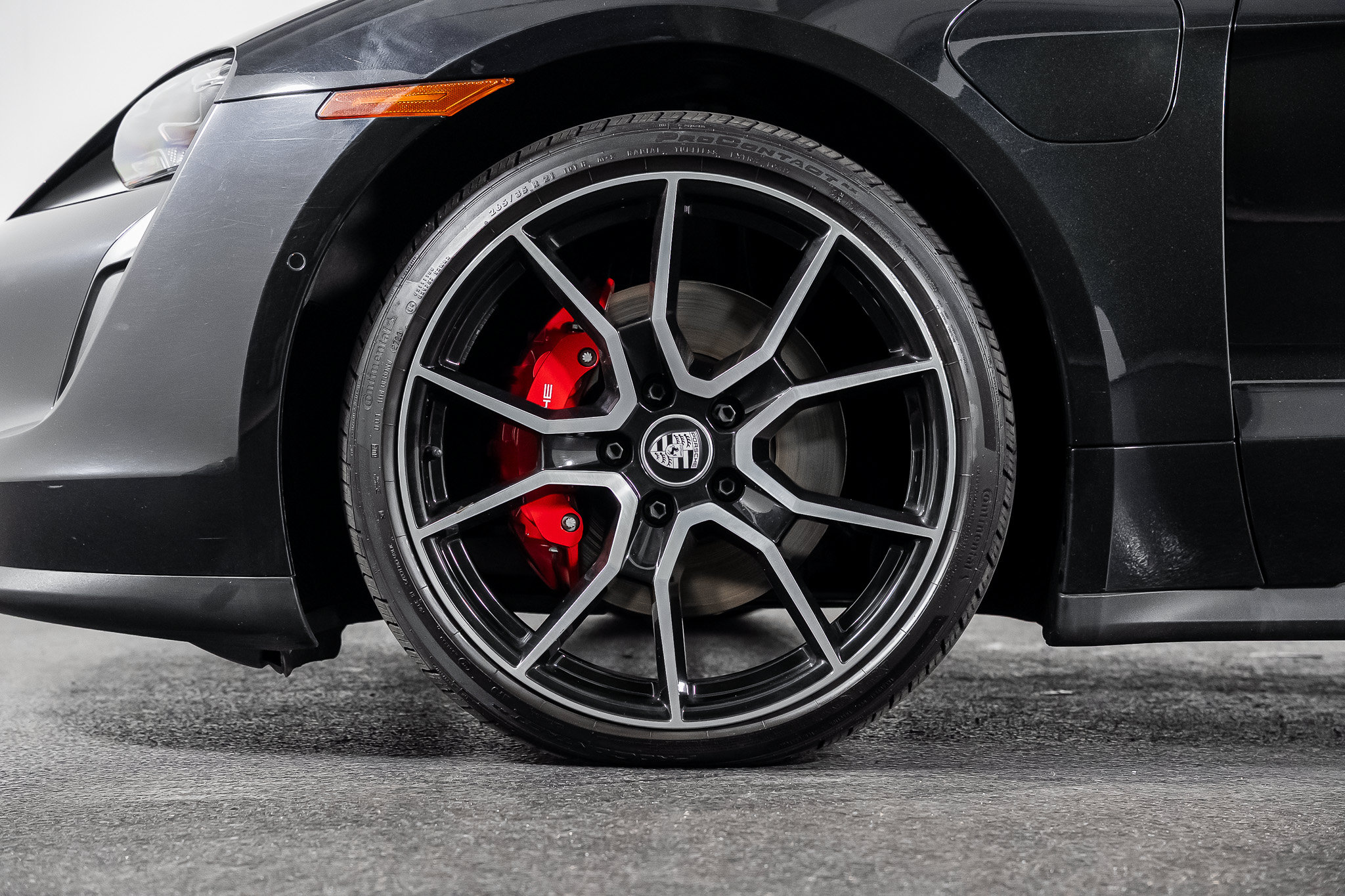 Used 2024 Porsche Taycan 4S AWD/4WD image 15
