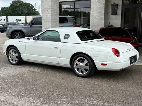 Used 2003 Ford Thunderbird RWD image 12
