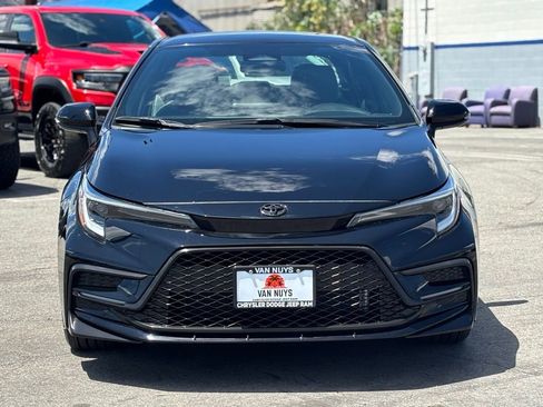 Used 2024 Toyota Corolla SE FWD image 7