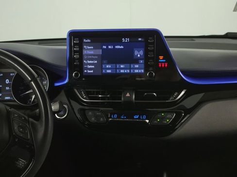 Used 2021 Toyota C-HR XLE FWD image 21