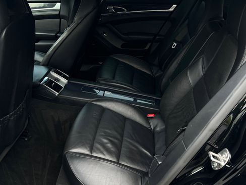 Used 2010 Porsche Panamera 4S image 69