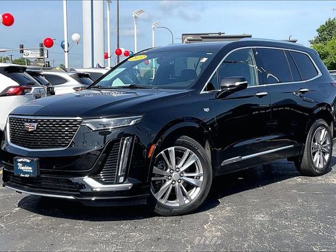 Used 2023 Cadillac XT6 Premium Luxury AWD/4WD image 11
