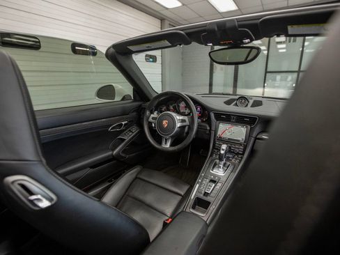 Used 2013 Porsche 911 Carrera 4S AWD/4WD image 16