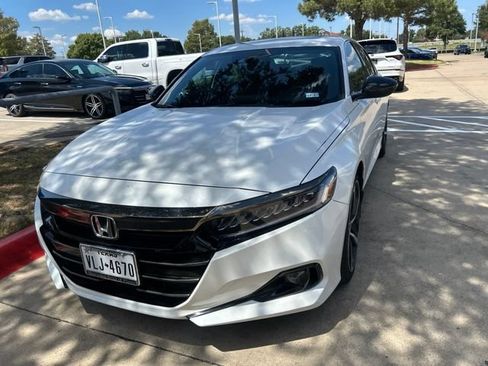 Used 2021 Honda Accord Sport image 4