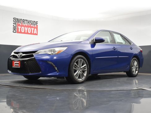 Used 2015 Toyota Camry SE image 30