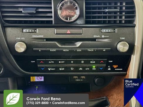 Used 2022 Lexus RX 350L Premium w/ Premium Package image 20