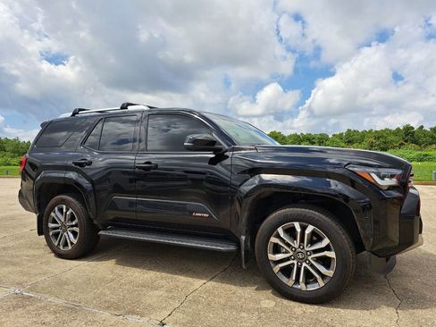 Used 2025 Toyota 4Runner Limited RWD image 3