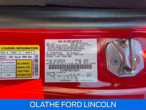 Certified 2019 Ford Mustang GT Premium w/ Equipment Group 401A image 27