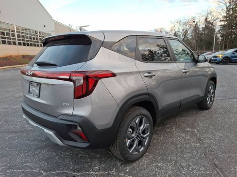 New 2026 Kia Seltos LX image 8